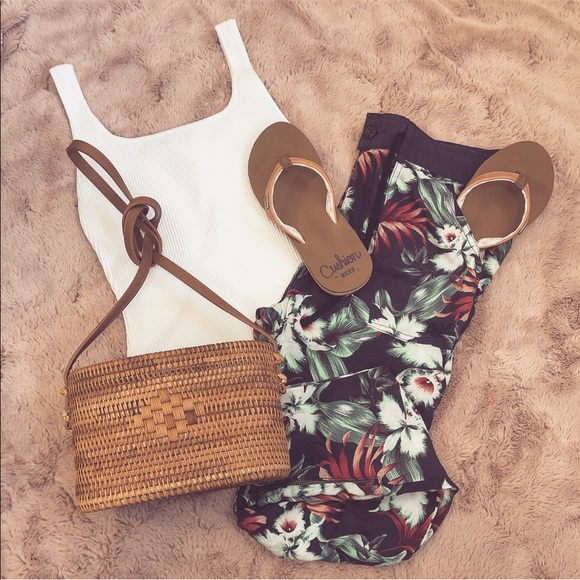 Franklin & Marshall Pants - Franklin & Marshall floral summer pants